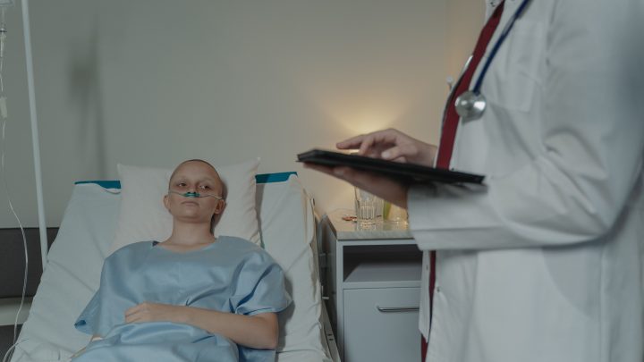 Что делать, если некому ухаживать за лежачим больным
